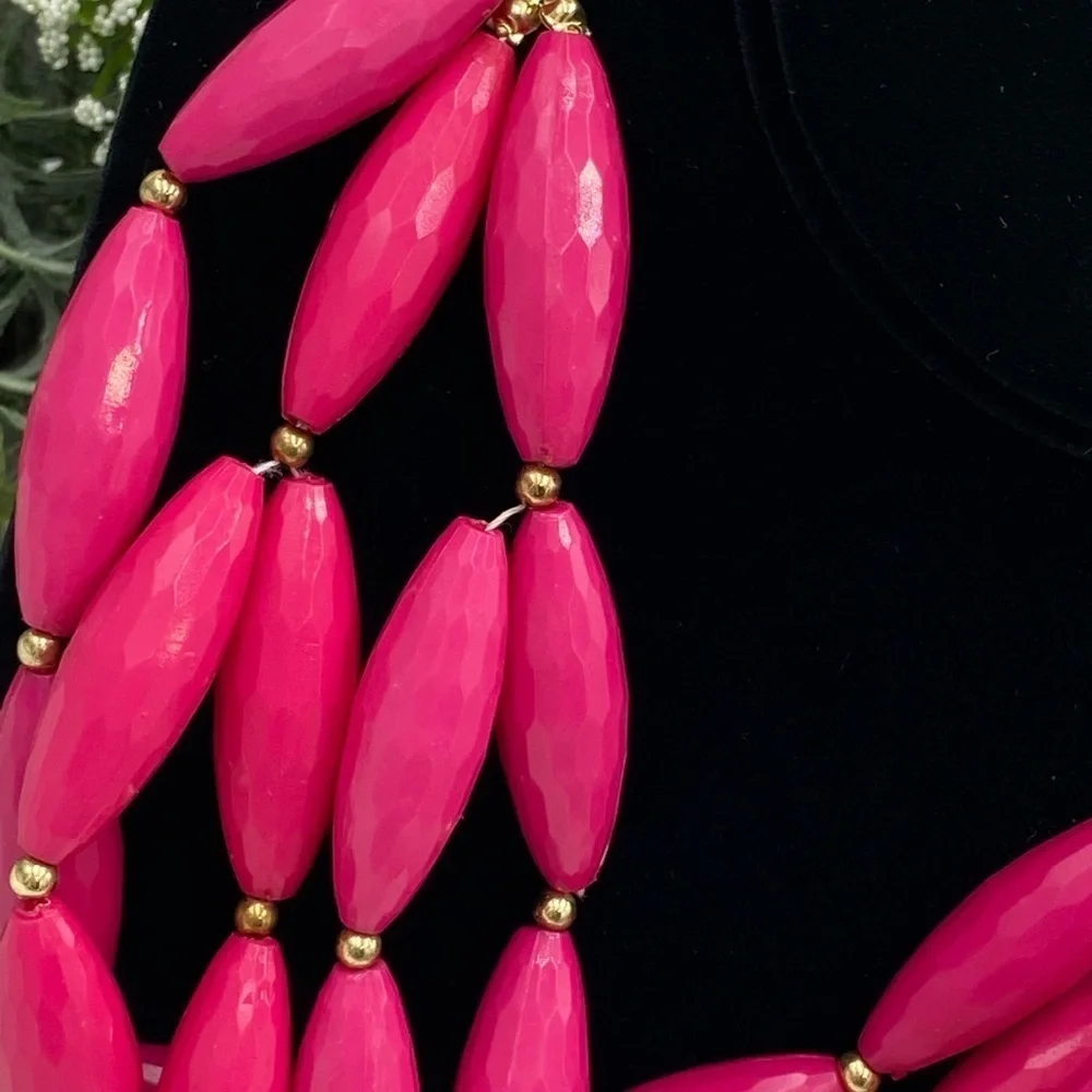 Amrita Singh Statement‎ Multi-Strand Hot Pink Beads and Gold Tone Chain Necklace